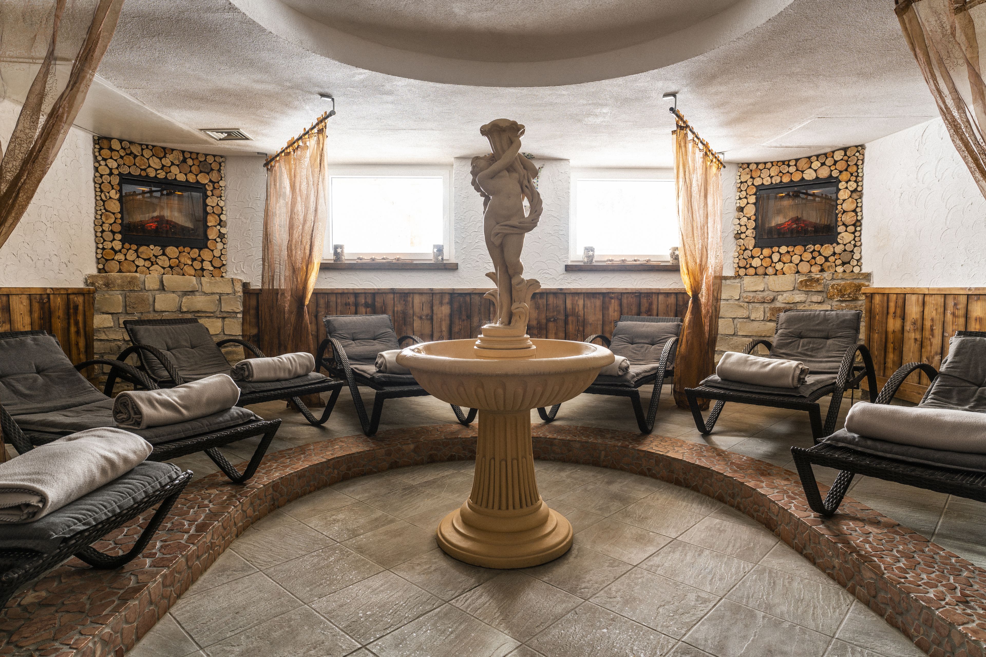 sauna, steam room, body treatments, aromatherapy, hot stone massages