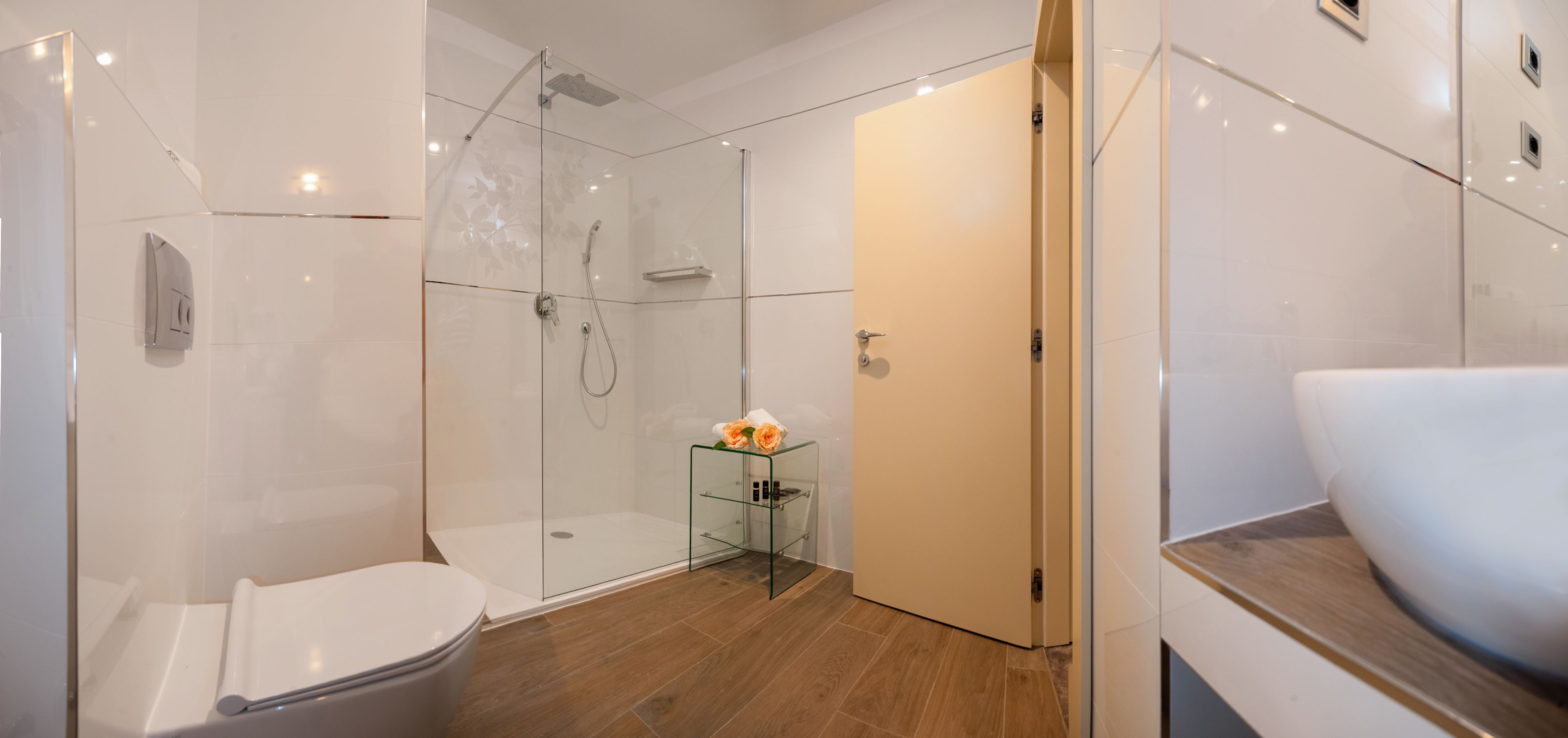 standard double or twin room | bathroom | shower, designer toiletries, hair dryer, bathrobes