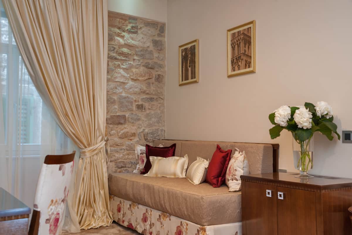 superior double or twin room | street view