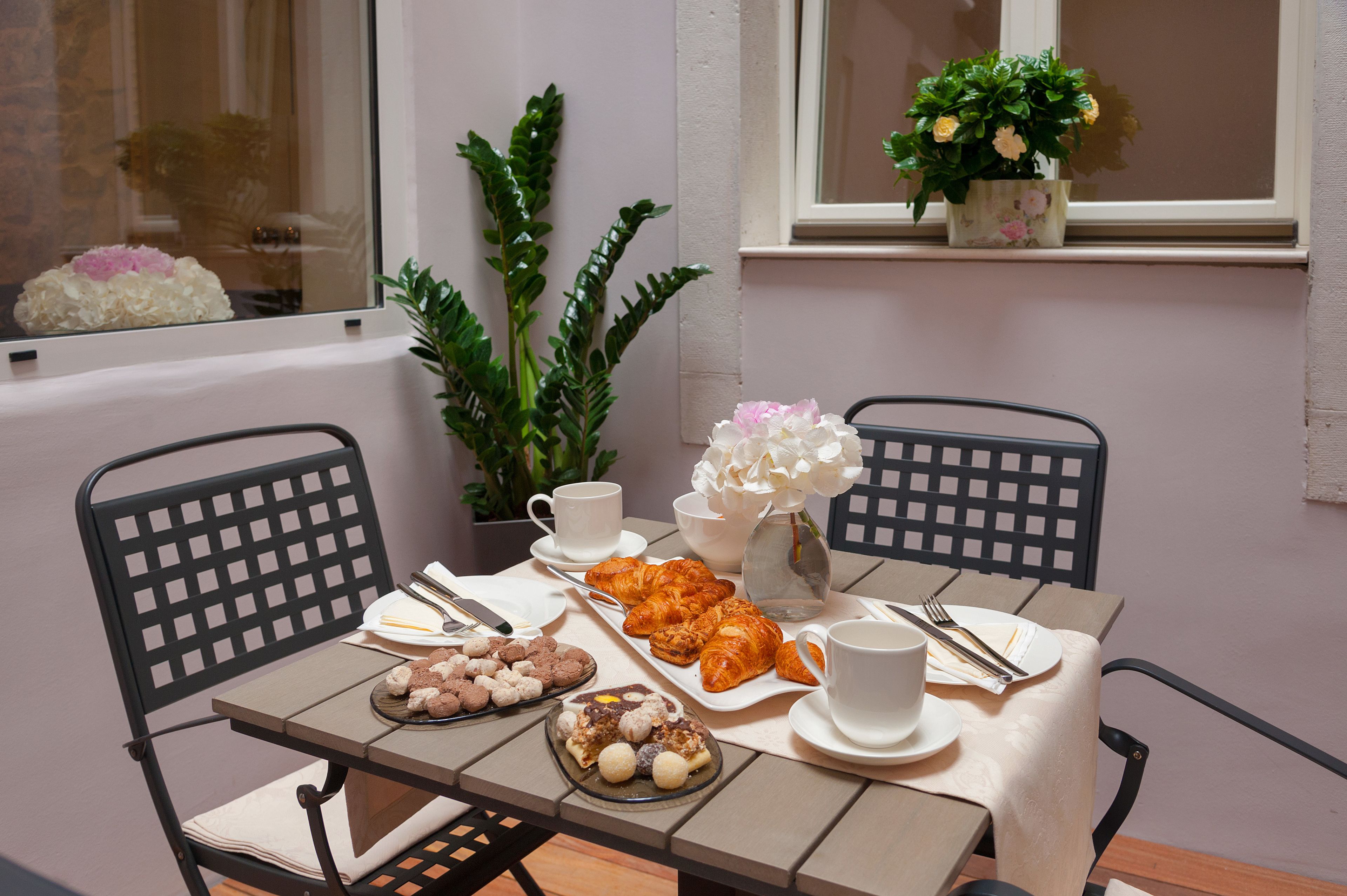 free daily local cuisine breakfast