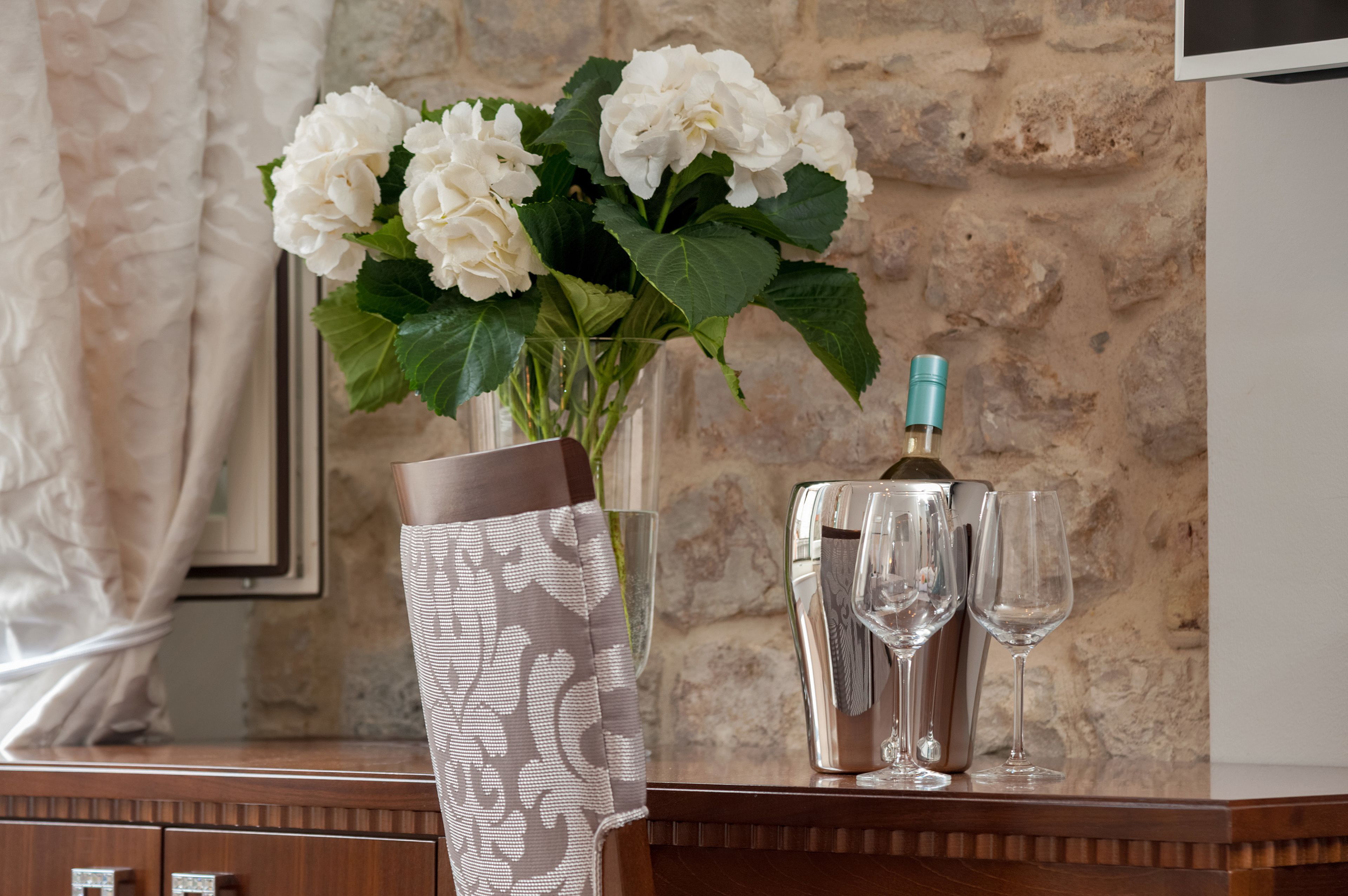 deluxe double or twin room, 1 king bed (city view) | premium bedding, minibar, in-room safe, individually decorated