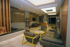Lobby sitting area - Nur Hotel (Kas)