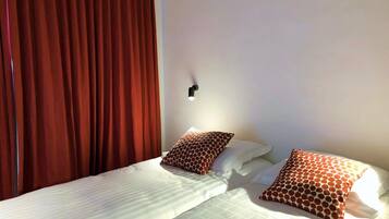 Decoración personalizada, muebles diferentes y escritorio