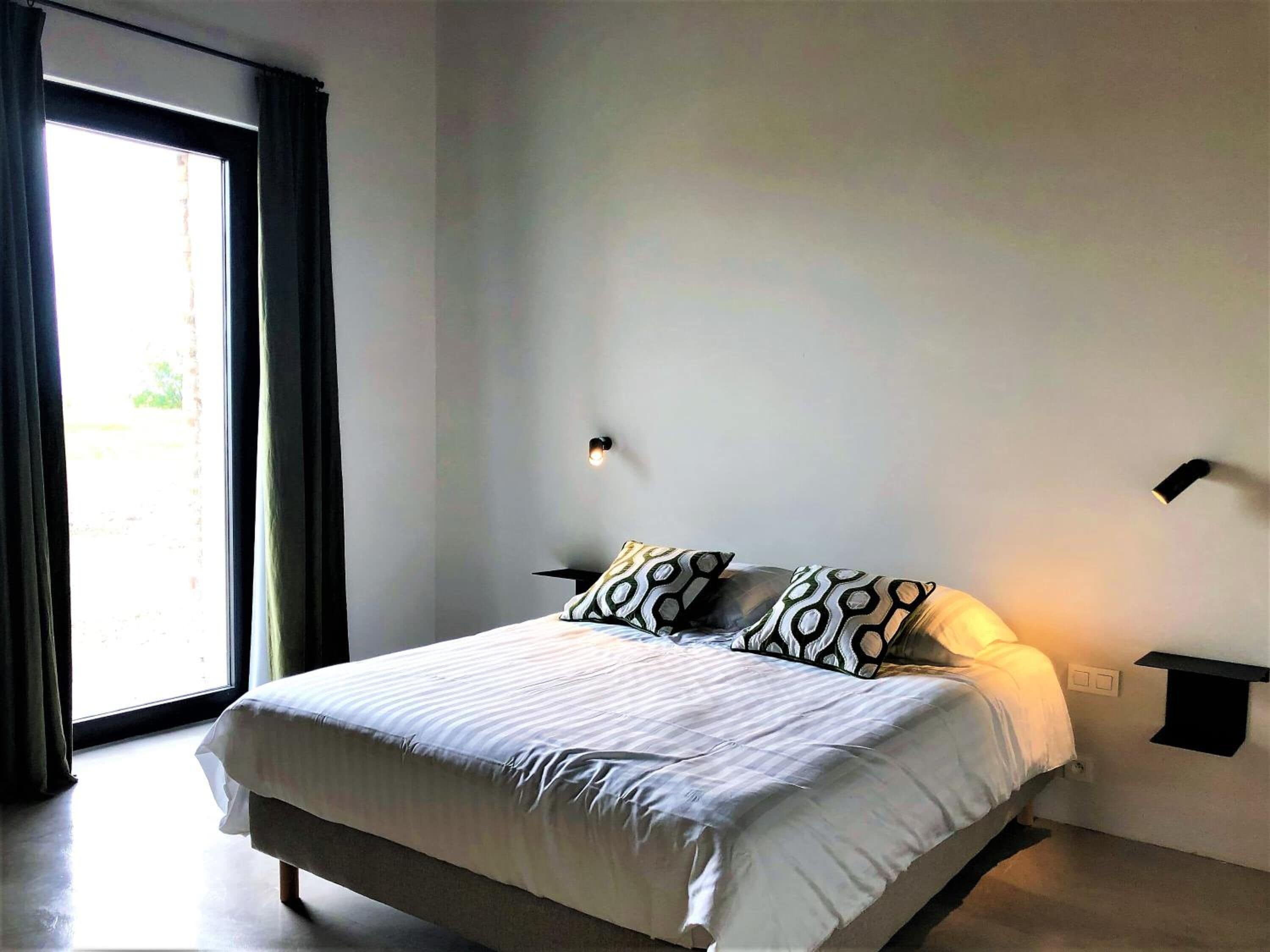 Individuell dekoriert, individuell eingerichtet, Schreibtisch