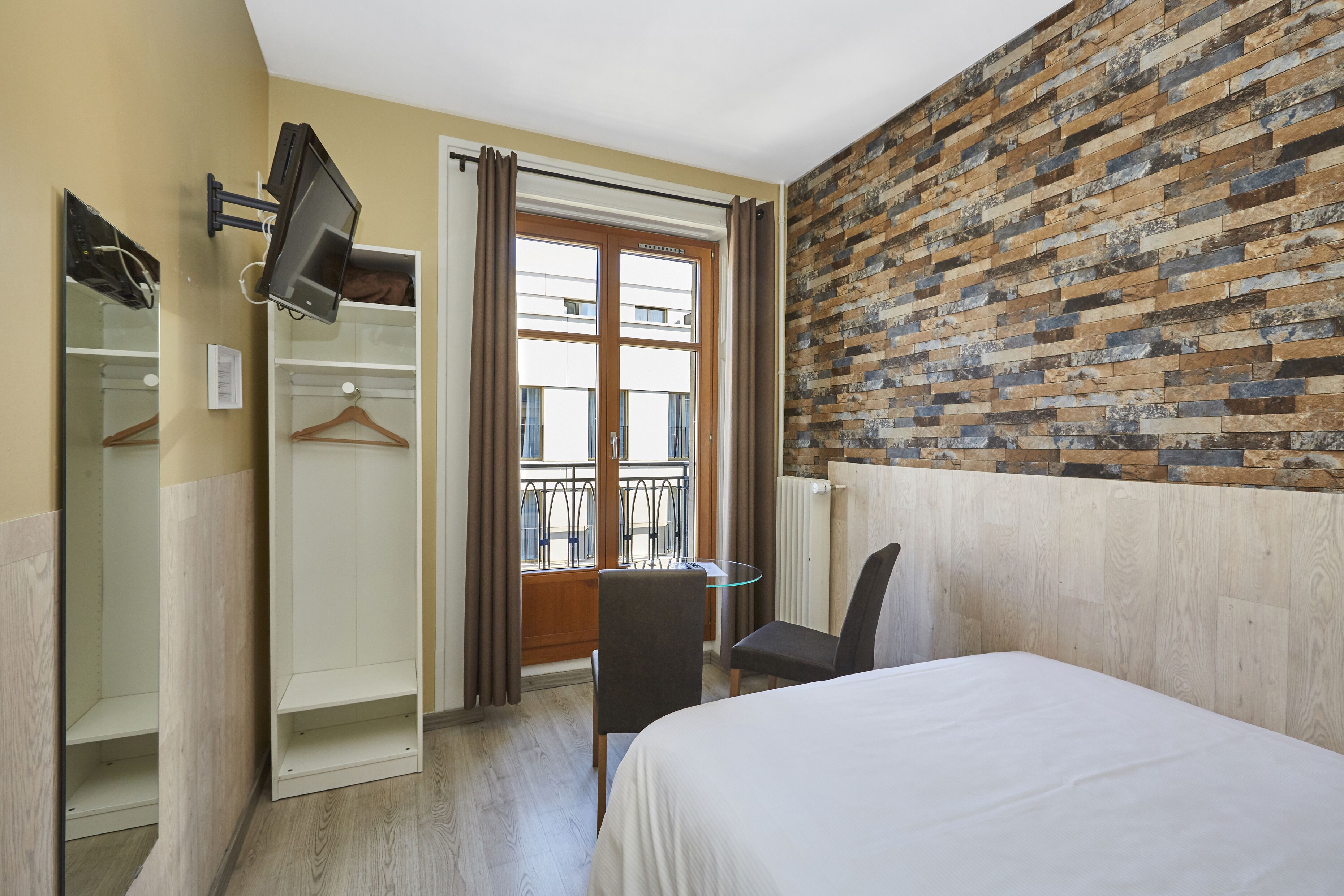 Photo - Hotel Central