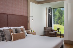 Minibar, escritorio, cunas gratuitas y wifi gratis 