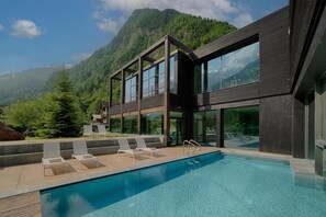 Sauna, bain à remous, hammam, massages