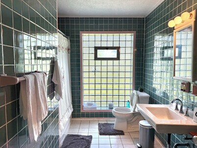 Skaneateles Inn on 20