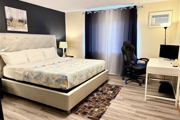 Deluxe Apartment | WiFi (free), bed sheets