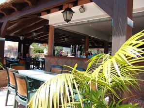 Bar (in der Unterkunft)
