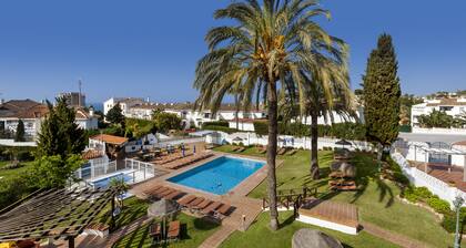 Crown Resorts Club La Riviera