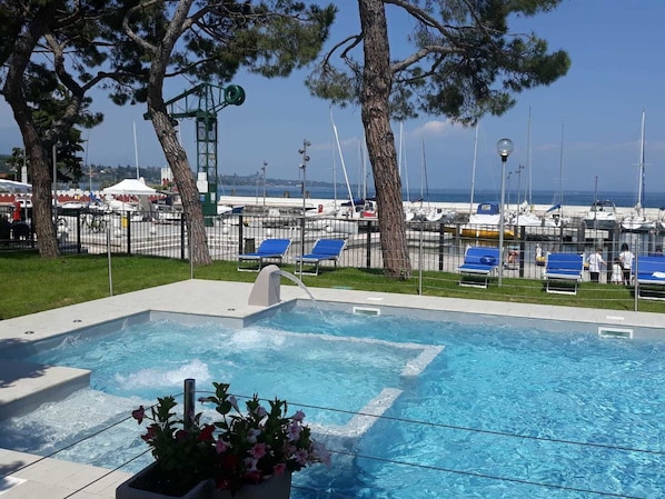 Piscina externa, piscina no terraço