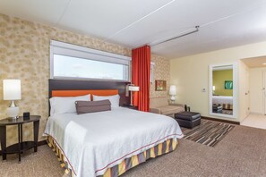 Studio, 1 très grand lit, baignoire (Mobility & Hearing) | Bureau, espace de travail pour ordinateurs portables