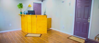 哈里森維爾騎士飯店