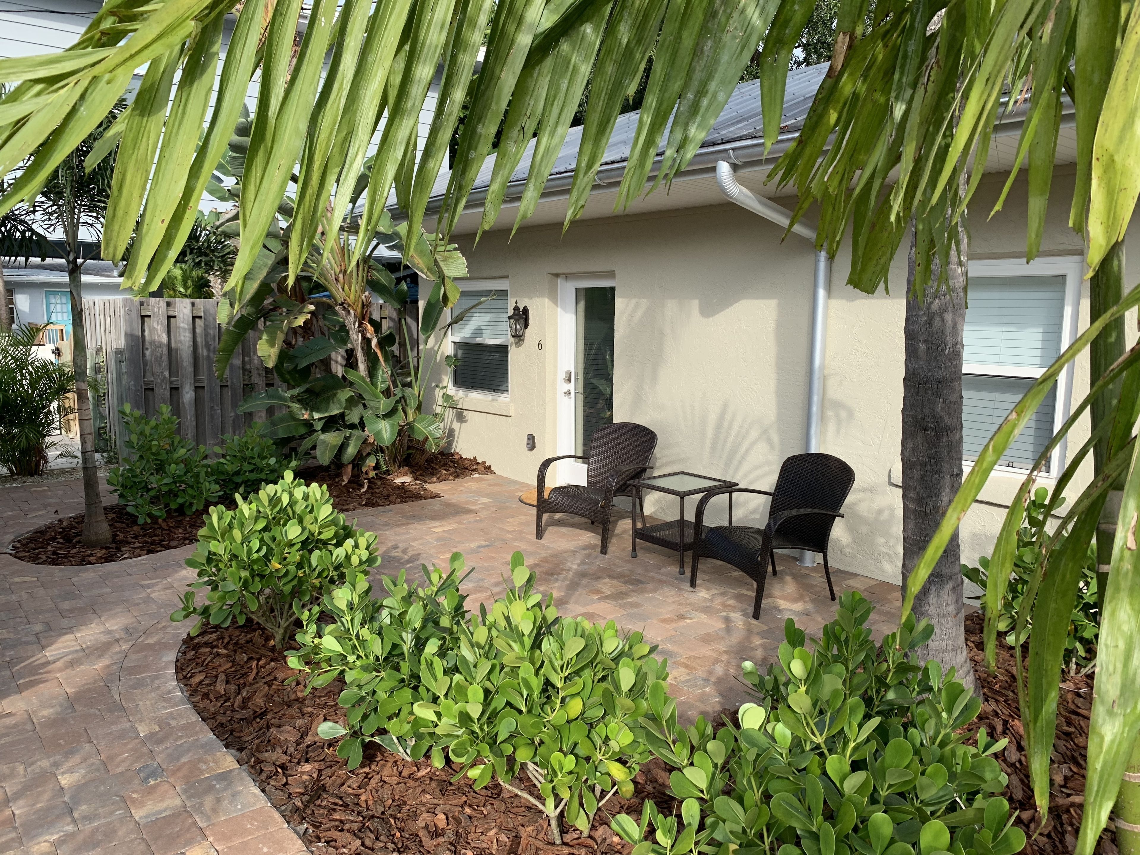 Studio, 1 King Bed (Unit 6) | Terrace/patio