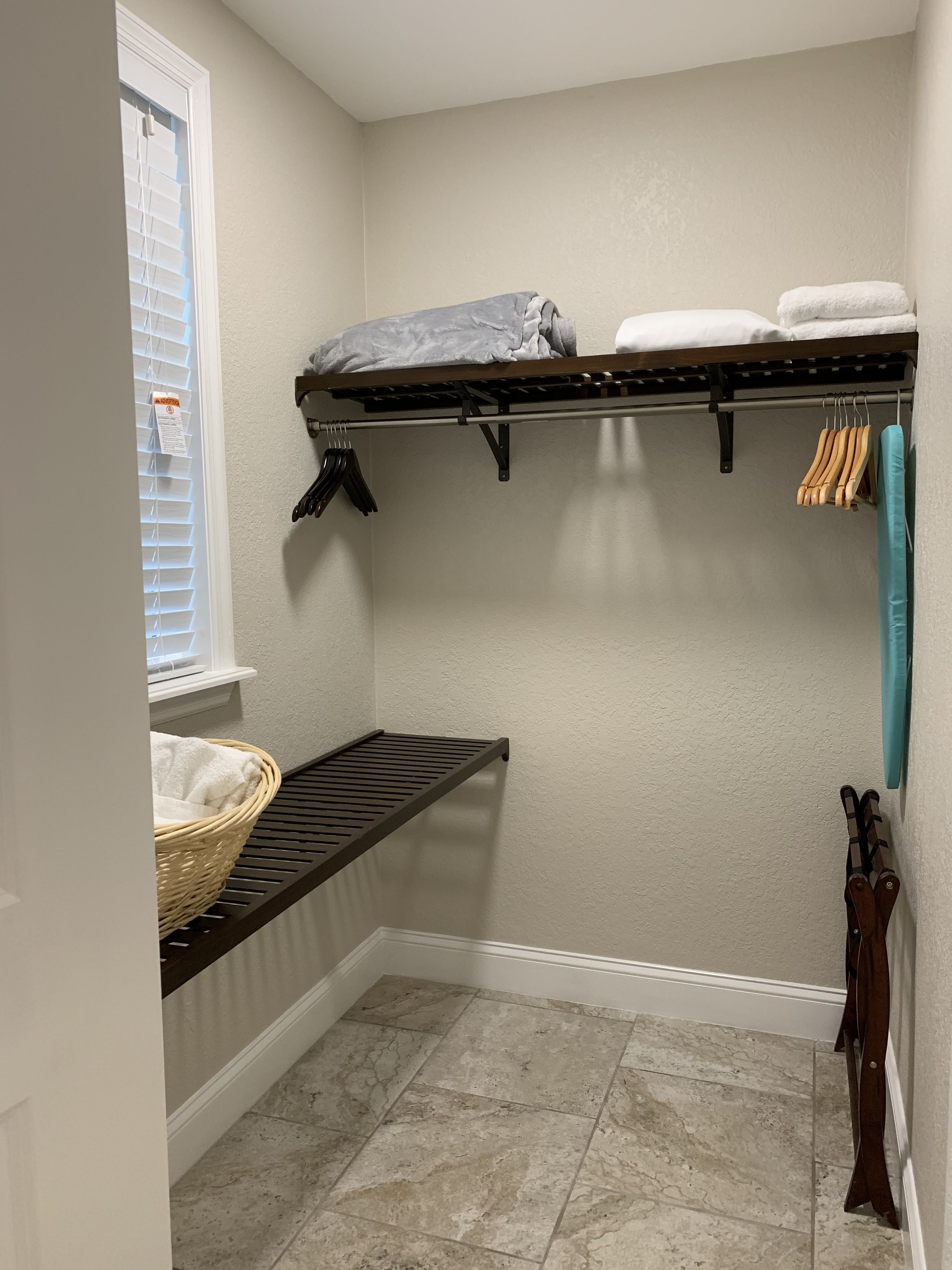 deluxe suite, 1 king bed with sofa bed (unit 1) | 1 bedroom, premium bedding, tempur-pedic beds, individually decorated