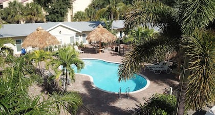 Twin Palms at Siesta