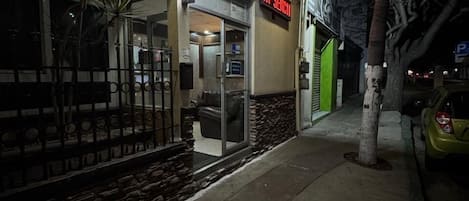 EntrĂ©e de lâhĂ©bergement
