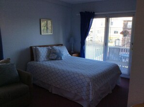 Literie de qualité supérieure, fer et planche à repasser