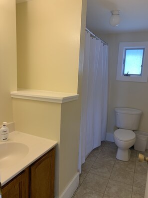 Duplex | Bathroom | Towels