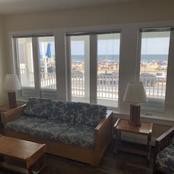 Duplex | Living area | Flat-screen TV
