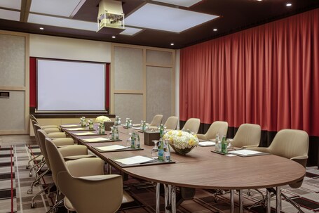 Capital Centre Arjaan by Rotana - Image 25