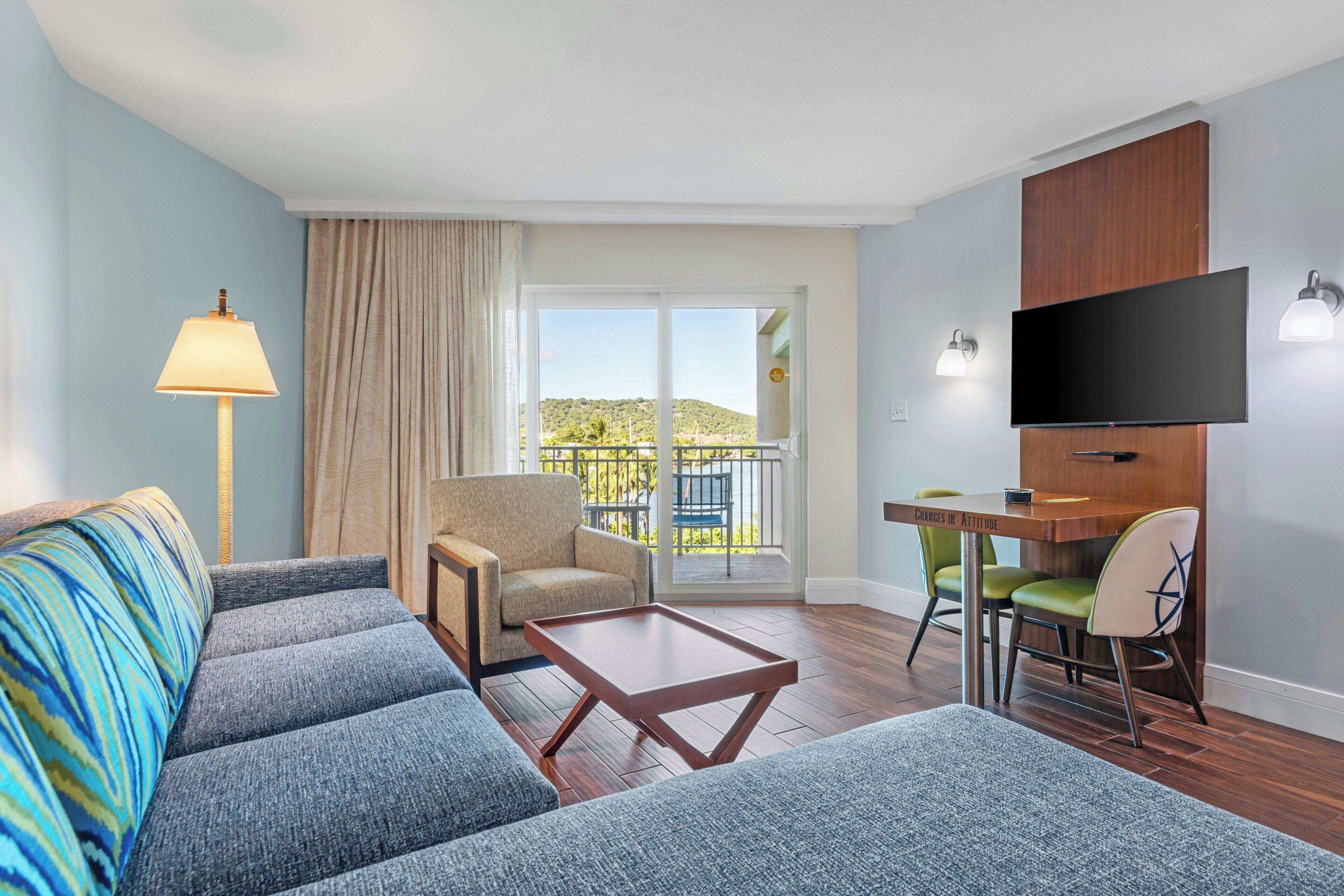Studio Suite | Living room | LCD TV, table tennis, pay movies