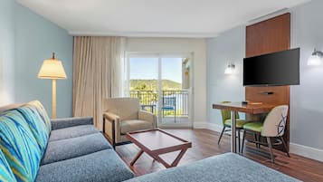 Studio Suite | Living room | LCD TV, table tennis, pay movies