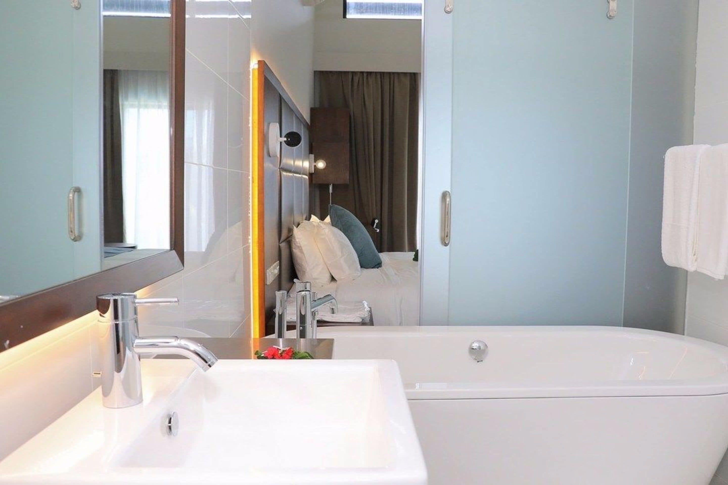 apartment, 2 bedrooms | 1 bedroom, in-room safe, desk, iron/ironing board