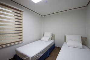 Twin Room | Premium bedding, soundproofing, free WiFi