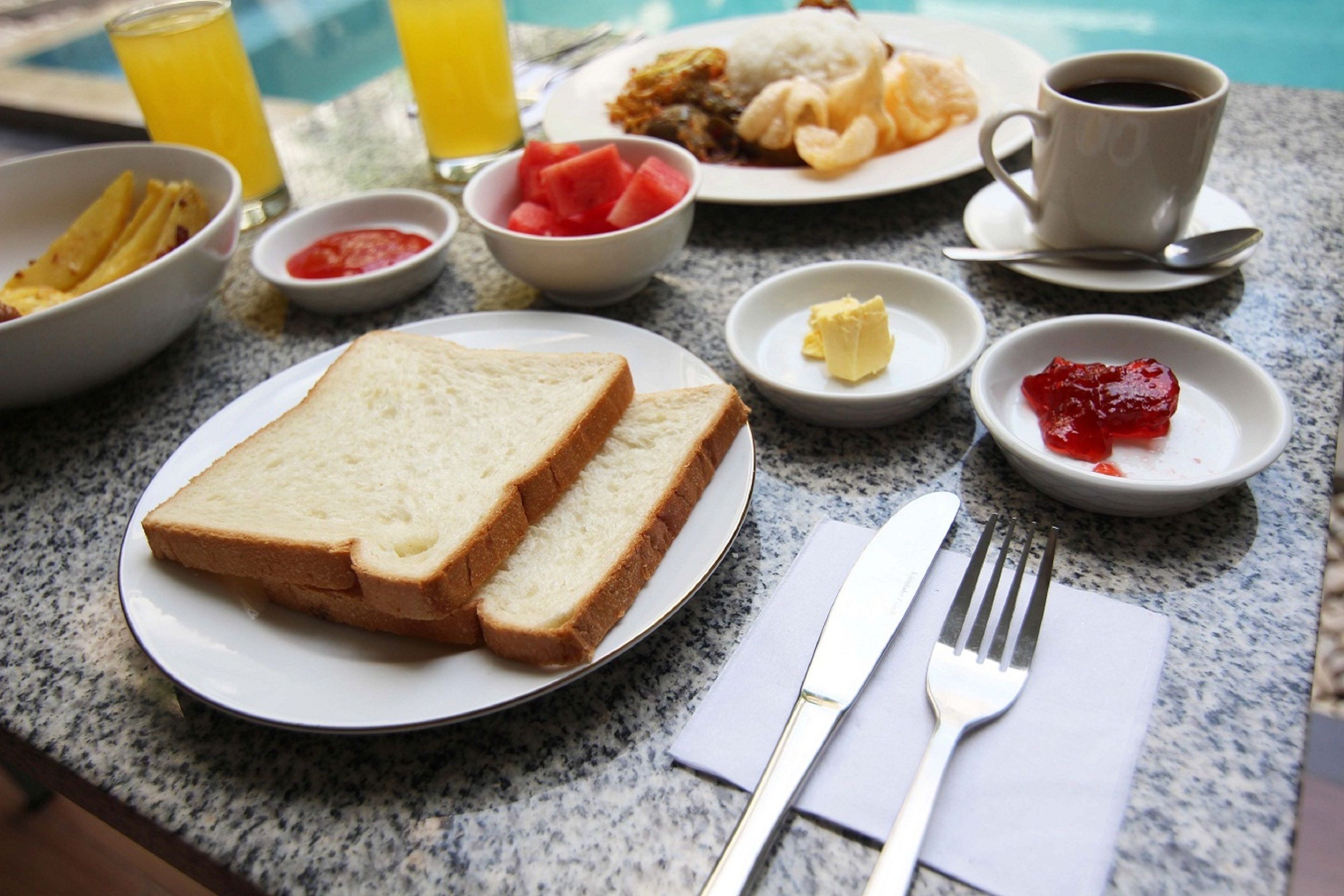 朝食ビュッフェ
