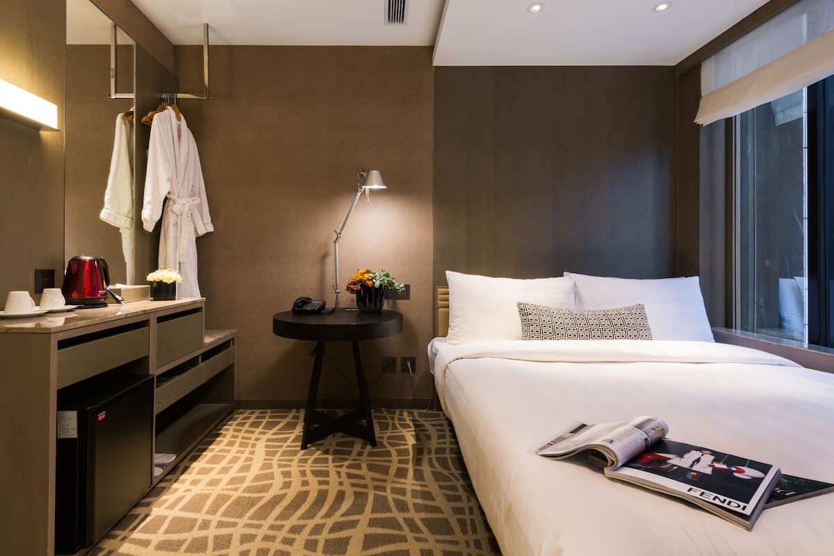 Roupas de cama premium, cofres nos quartos, Wi-Fi de cortesia