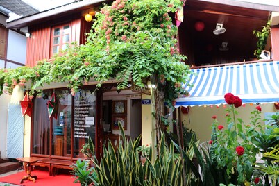 Apple Guesthouse