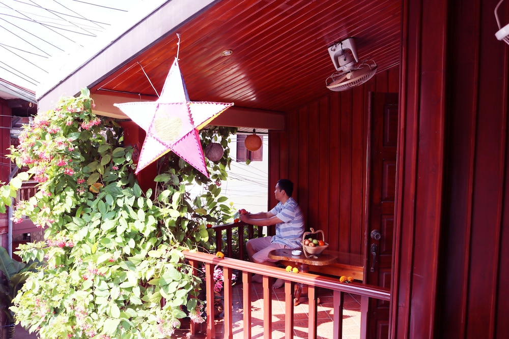 Apple Guesthouse by null