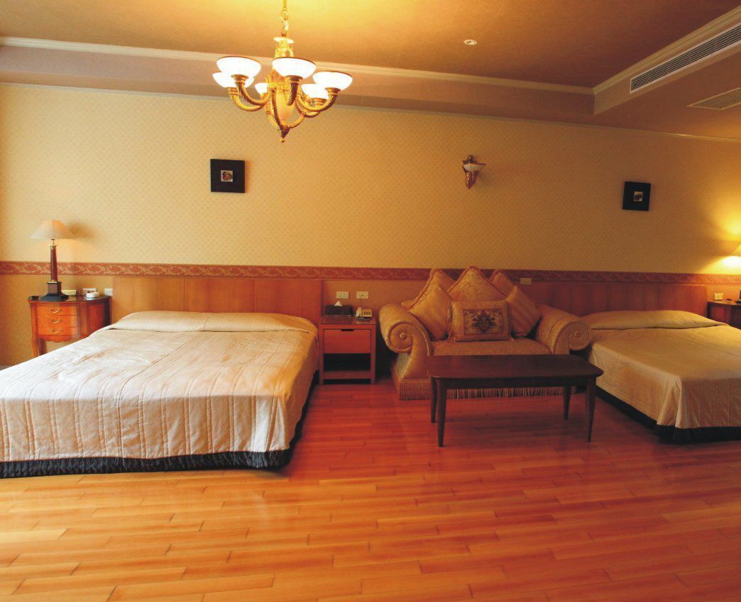 Desk, rollaway beds