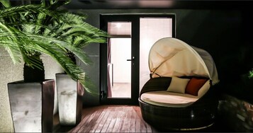 Penthouse | Terrace/patio