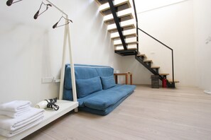 Romantic Twin Room, 1 Bedroom | Living area | LCD TV - Windhouse B&B - Tainan Room (Tainan)