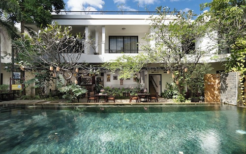 The Moon Residence & Spa