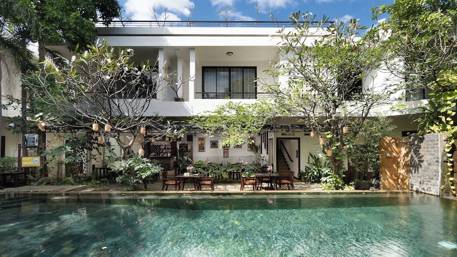 The Moon Residence & Spa