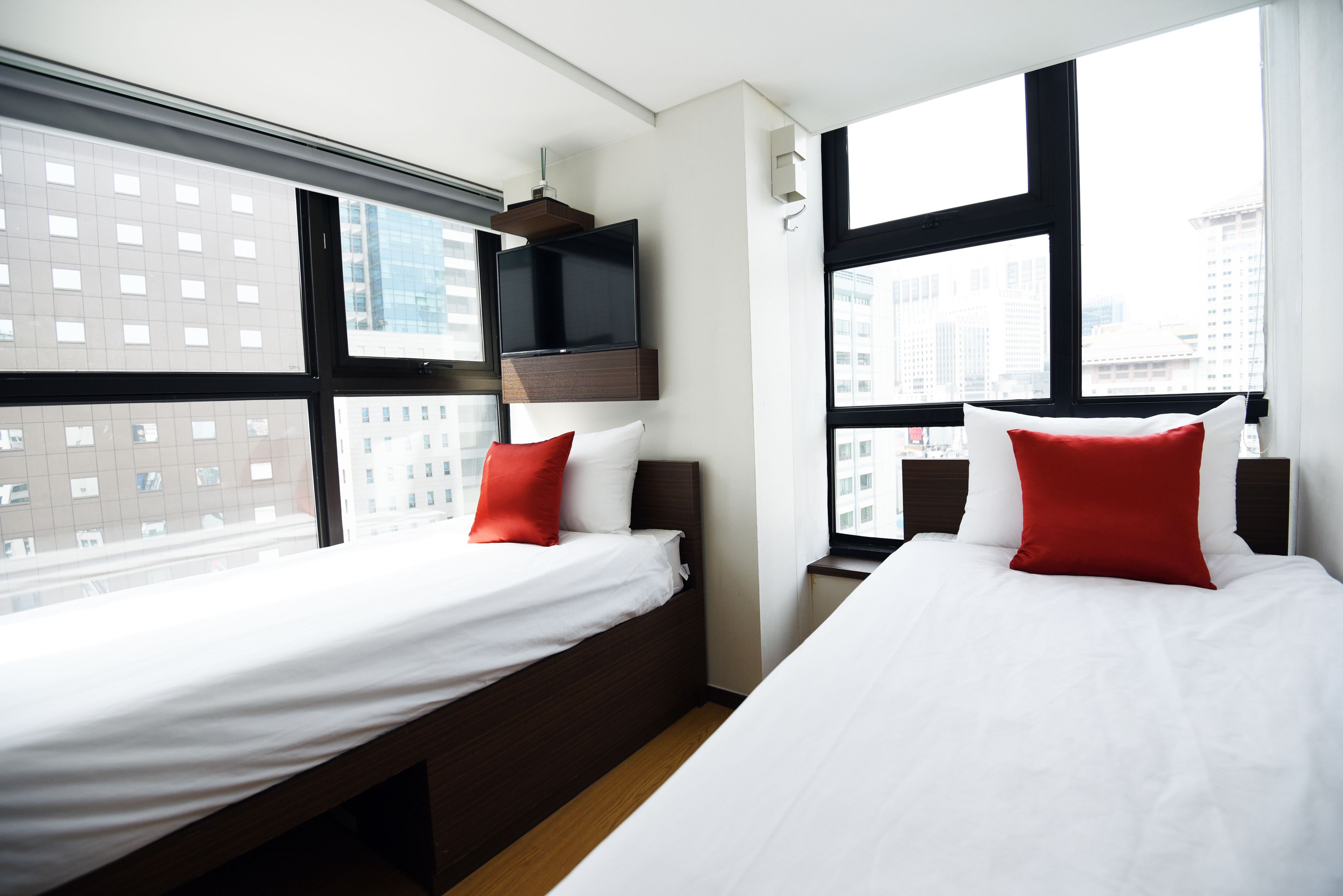 Blackout curtains, soundproofing, iron/ironing board, free WiFi