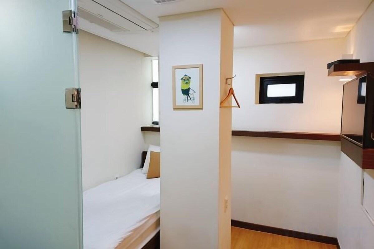 Single Room No View