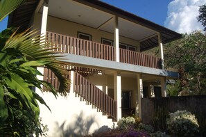 Exterior - Star East Guest House (Karangasem)