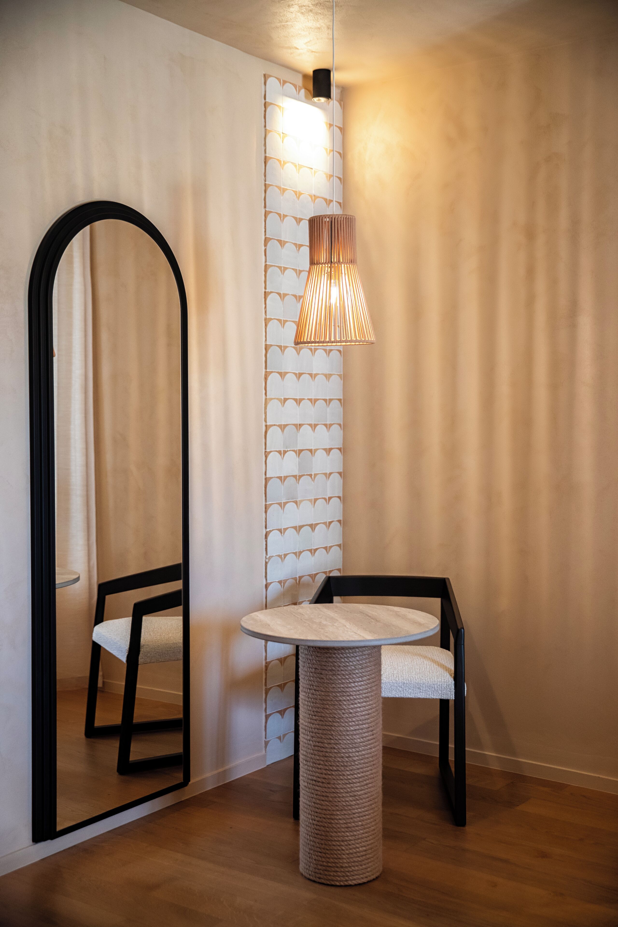 60-inch flat-screen tv with cable channels, tv