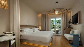 Down comforters, pillowtop beds, minibar, in-room safe