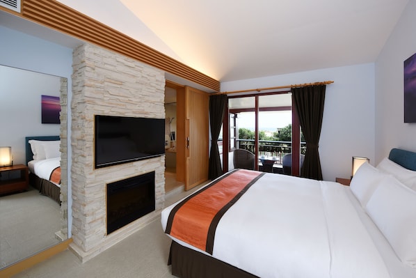 Elite Double Room, 1 Queen Bed | Down duvets, in-room safe, soundproofing, free WiFi - Fullon Hotel Fulong II (New Taipei City)