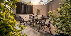 Courtyard - Corte San Martino (La Morra)