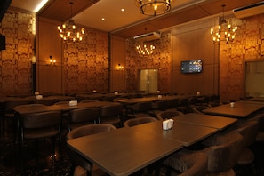Bar (in der Unterkunft)