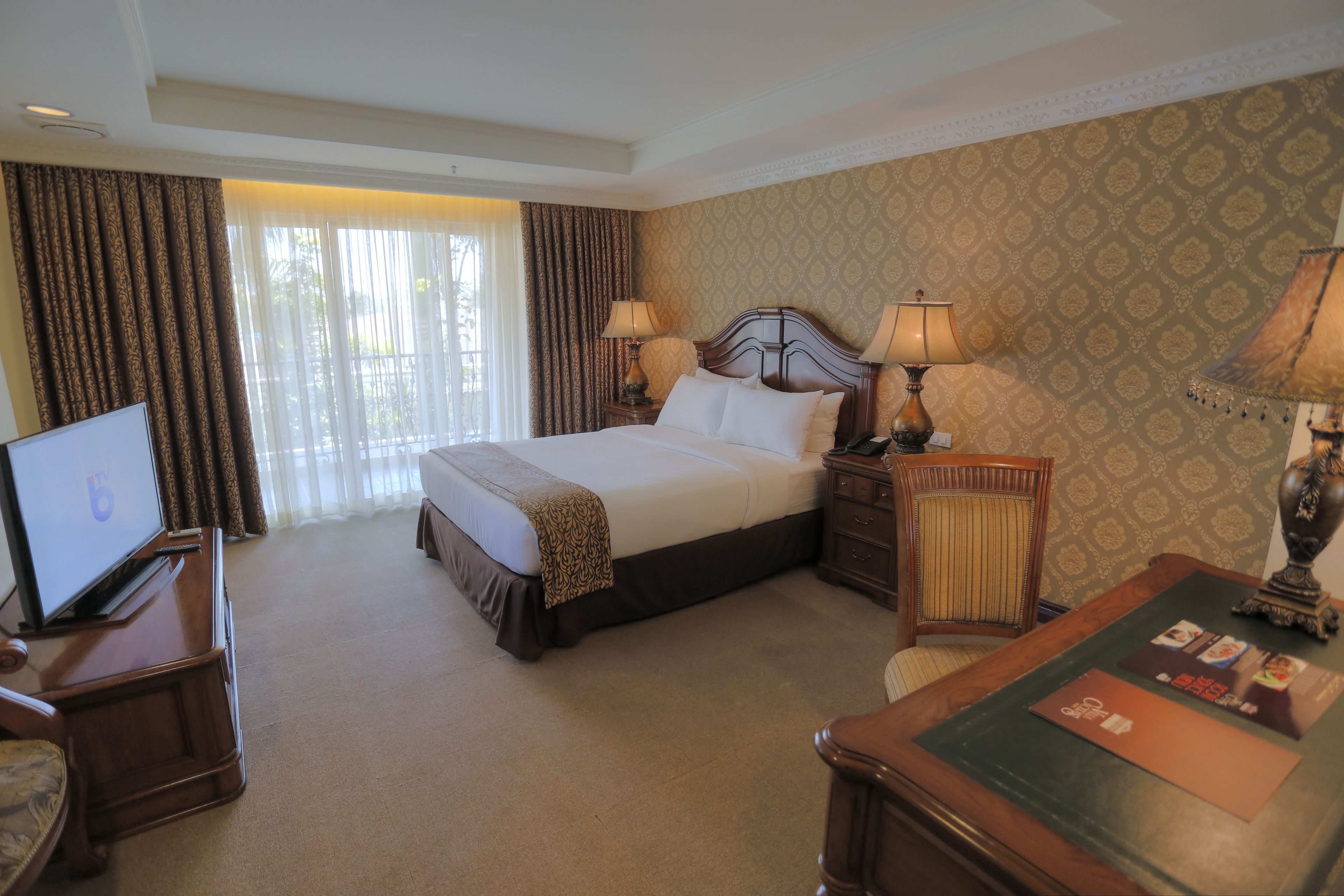 In-room safe, desk, rollaway beds, free WiFi