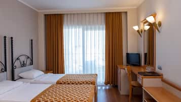 Minibar, in-room safe, desk, soundproofing