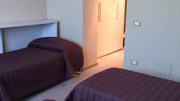 Minibar, caja de seguridad en la habitación, escritorio y wifi gratis